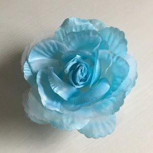Blue flower pin